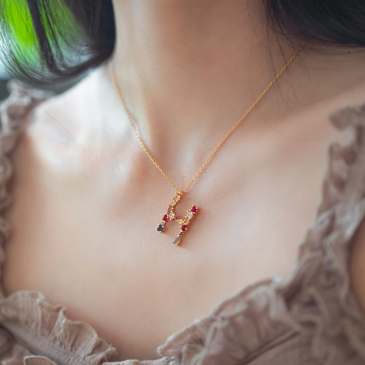 Rainbow English Alphabet R Initial Letter Necklace S925 Sterling Silver Clavicle Necklace with Color Zirconia CZ