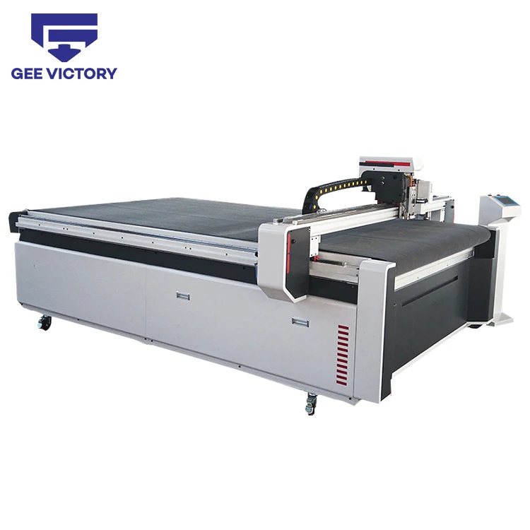Working area1600*2500mm of the vibration knife cutting machine