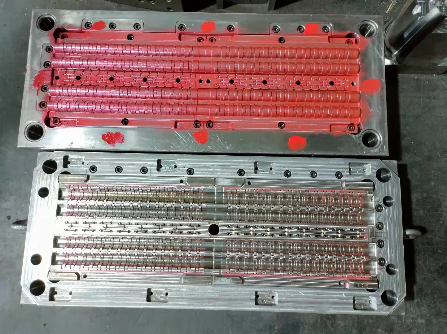 Plastic Injection molds  Mould with minecraft molds manufacturer in China irrigation farm water system plastic sprinkler mold