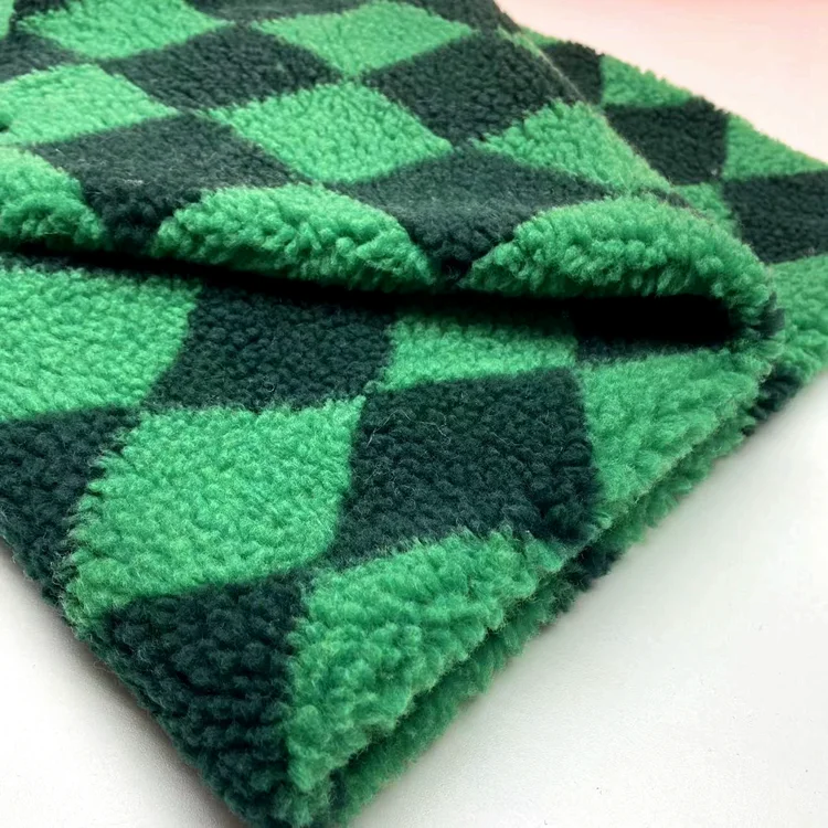 Thick plaid 100 polyester knitted custom green jacquard check pattern sherpa fleece fabric for winter jackets