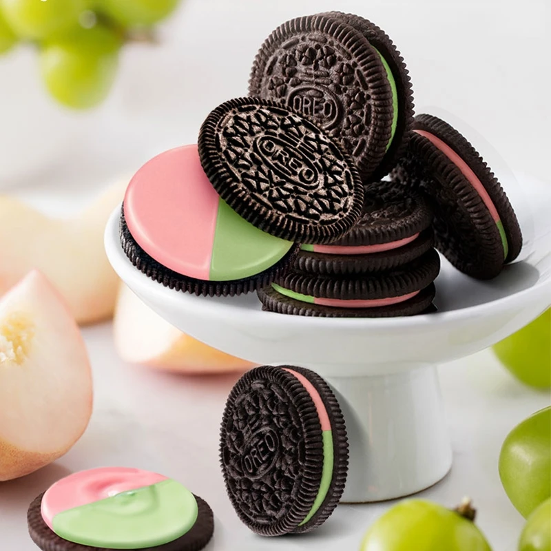 Вкусный шоколад и печенье oreo