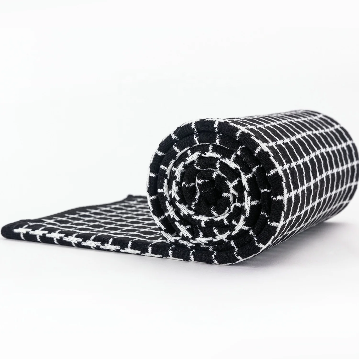 Custom Camping Sofa Couch Living Room Bedspread Grids Plaid Nap Reversible Geometric Checks Knitted Hemming Throw Cover Blanket