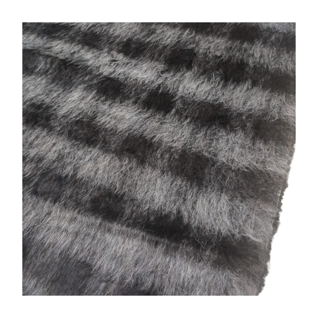 woolen fabric for autumn  winter coats  jackets popular 40%alpaca 40%wool cutting-velvet  plaid style fabric for  women girls
