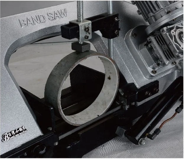 SAWPOWERKING 8' wood cutting DLY-18F1 mini table horizontal band saw machine