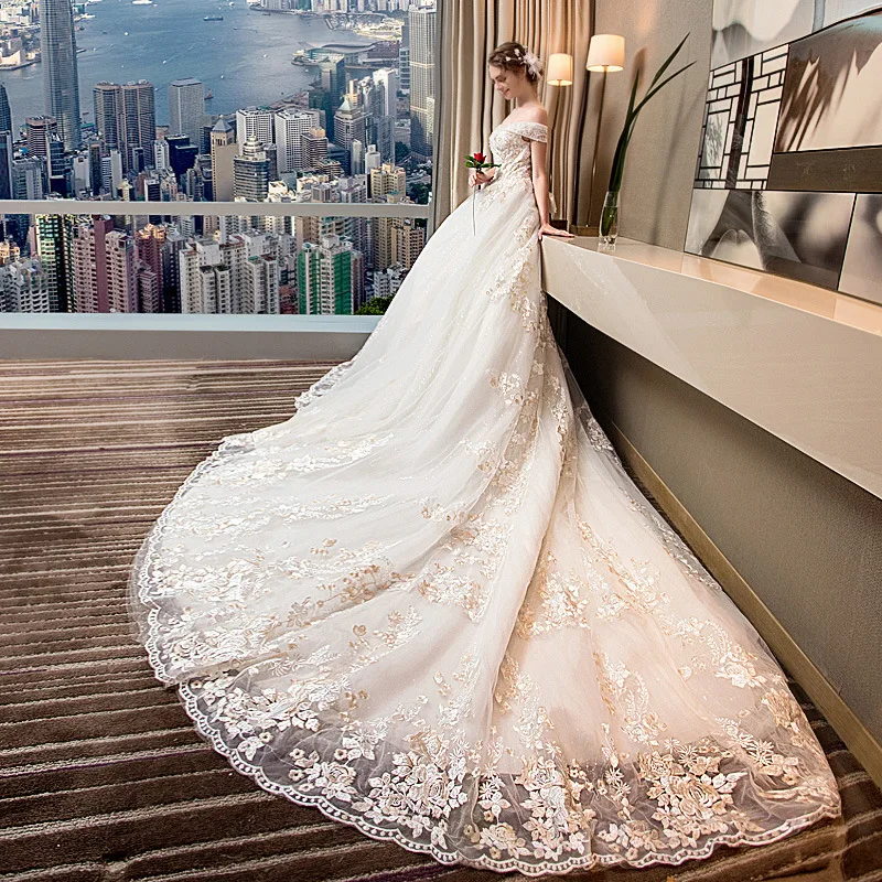 Luxury Lace Princess Wedding Dresses Sweetheart Neck Beaded Royal Train Ball Gown  Plus Size Bridal Dress