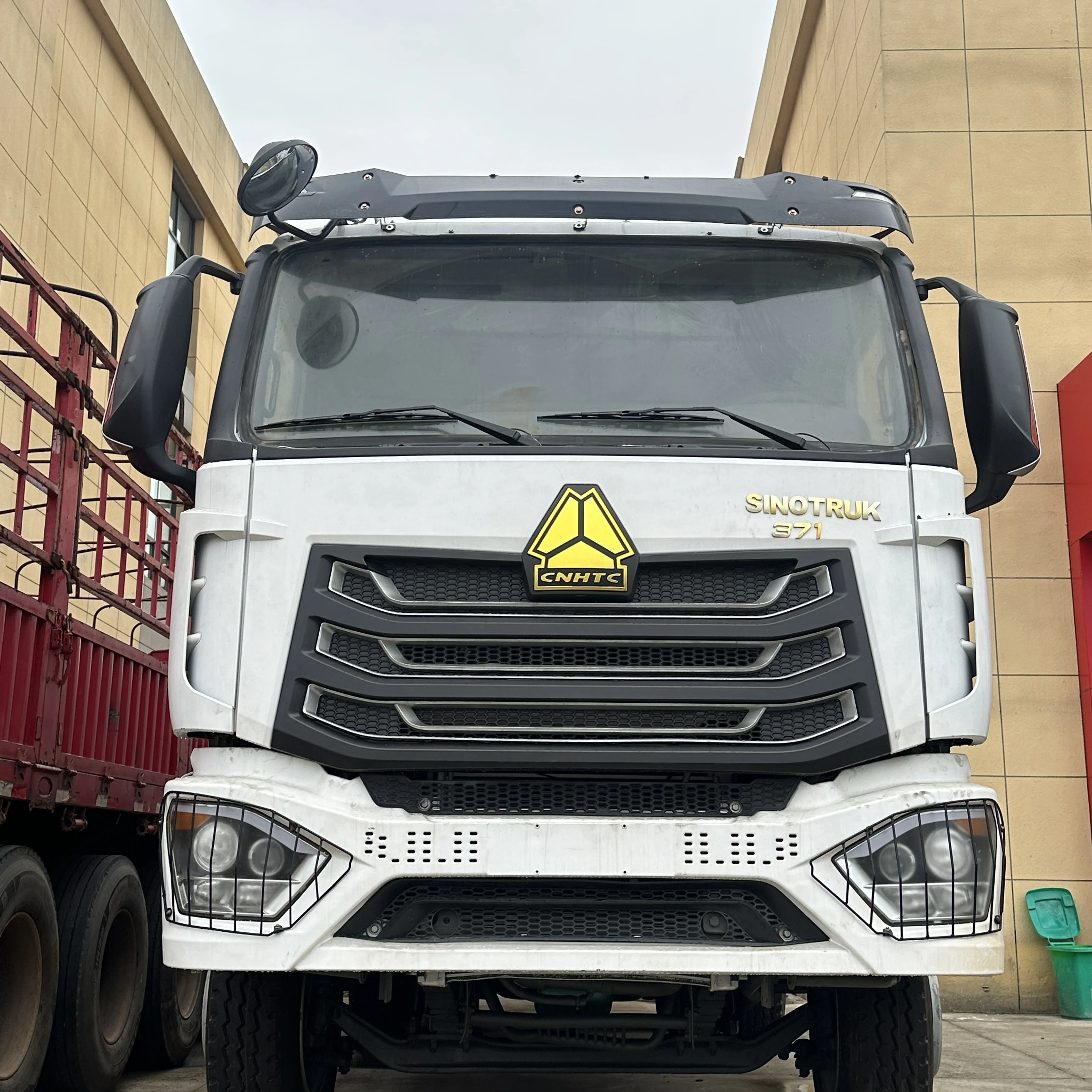 Грузовик Sinotruk Hohan NX с колесами WEICHAI Howo 6x4 10 371HP 380HP 400HP евро II самосвал