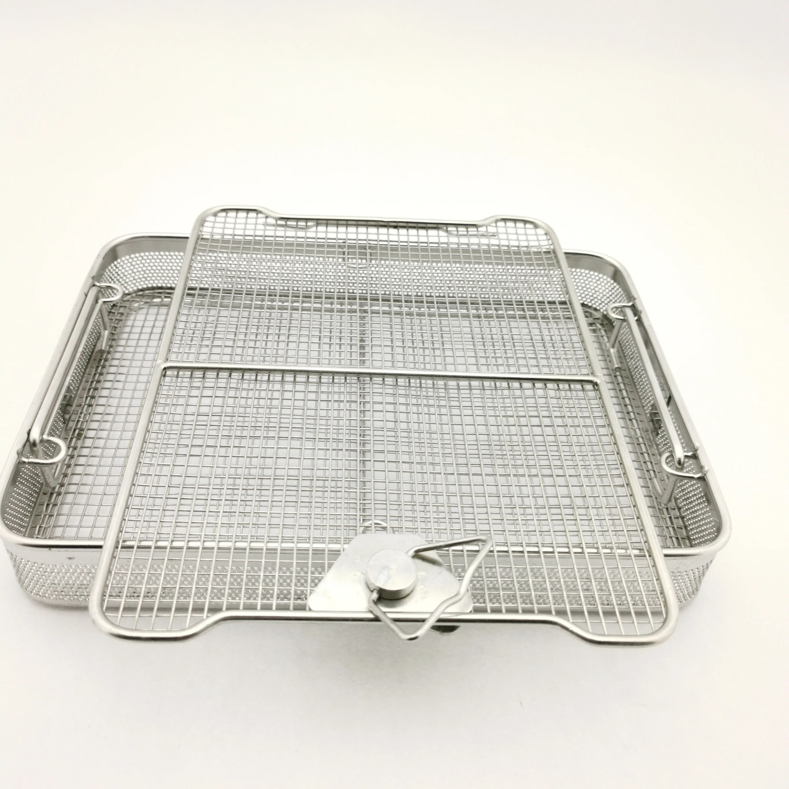 Chinese Hospital metal disinfect basket stainless steel wire basket