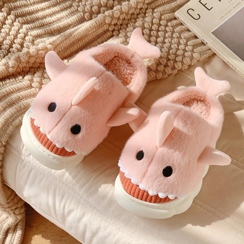 2022 New Arrivals Winter Shark Slides with Fur Plush Slippers Kids Ladies Women House Shoes Wholesale Europe