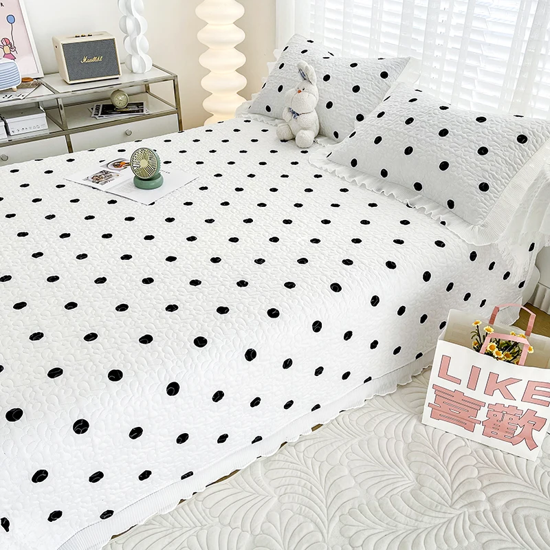 Wholesale Chinese 100% Cotton Patchwork King Queen Size  Quilted Red Bedspread Bedspreads Bed Cover Quilts for Home