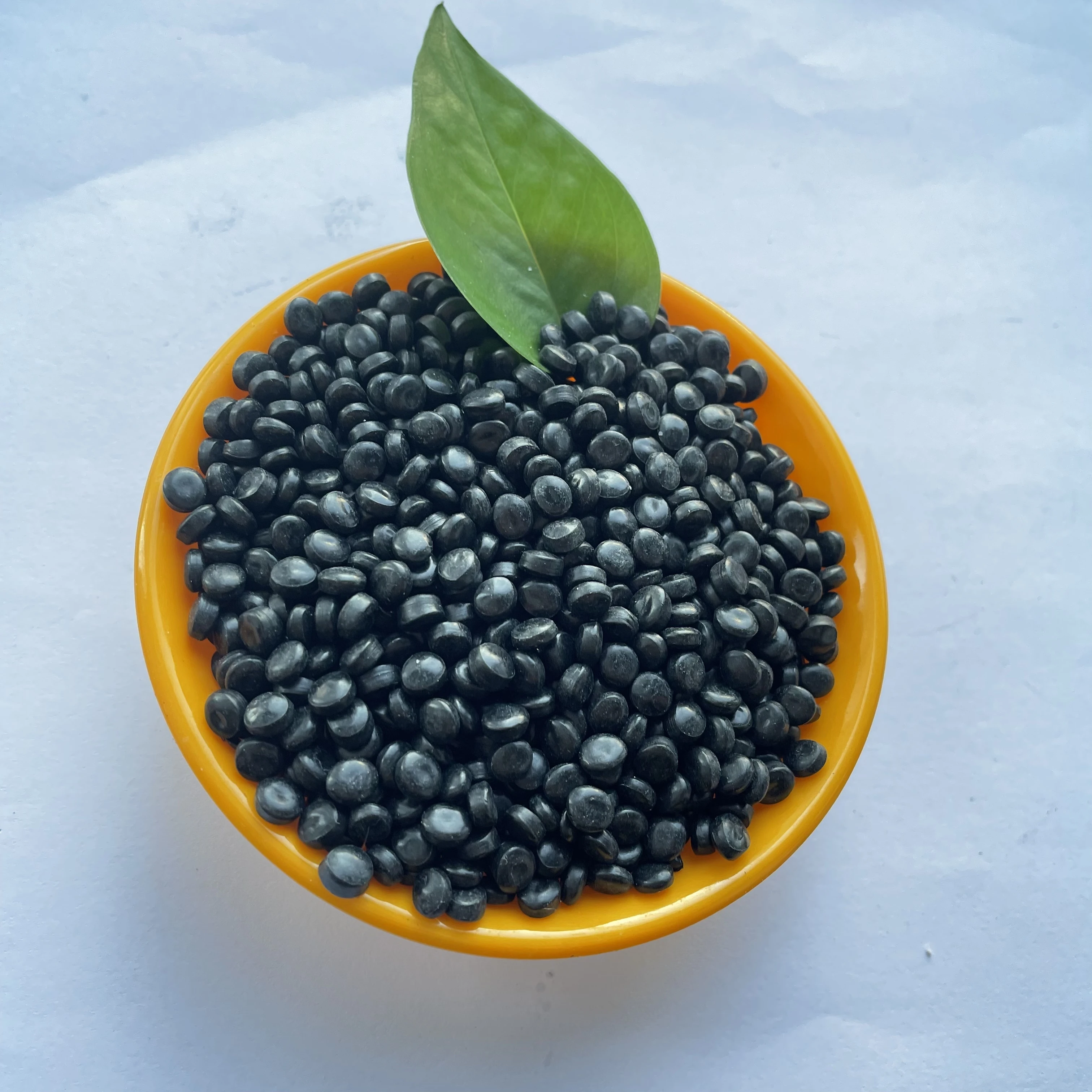 Black Color HDPE Granules