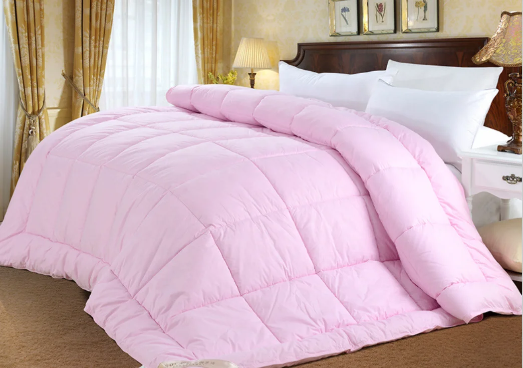 Chinese Factory Custom Logo King Size Duvet 100% Cotton Fabric Cozy Comforter Thick Quilt Five Star Hotel Duvet