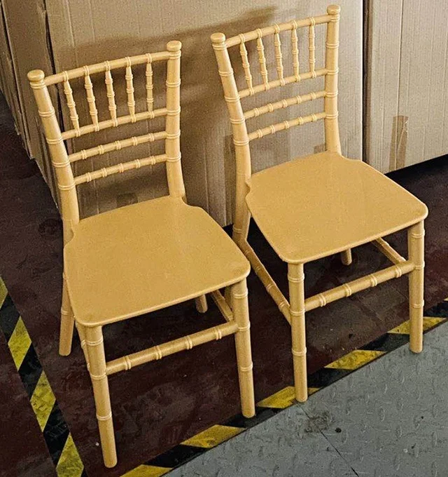 
Оптовая продажа, красочный профессиональный удобный стул Chiavari из дерева, металла, смолы, вечеринки, свадьбы 