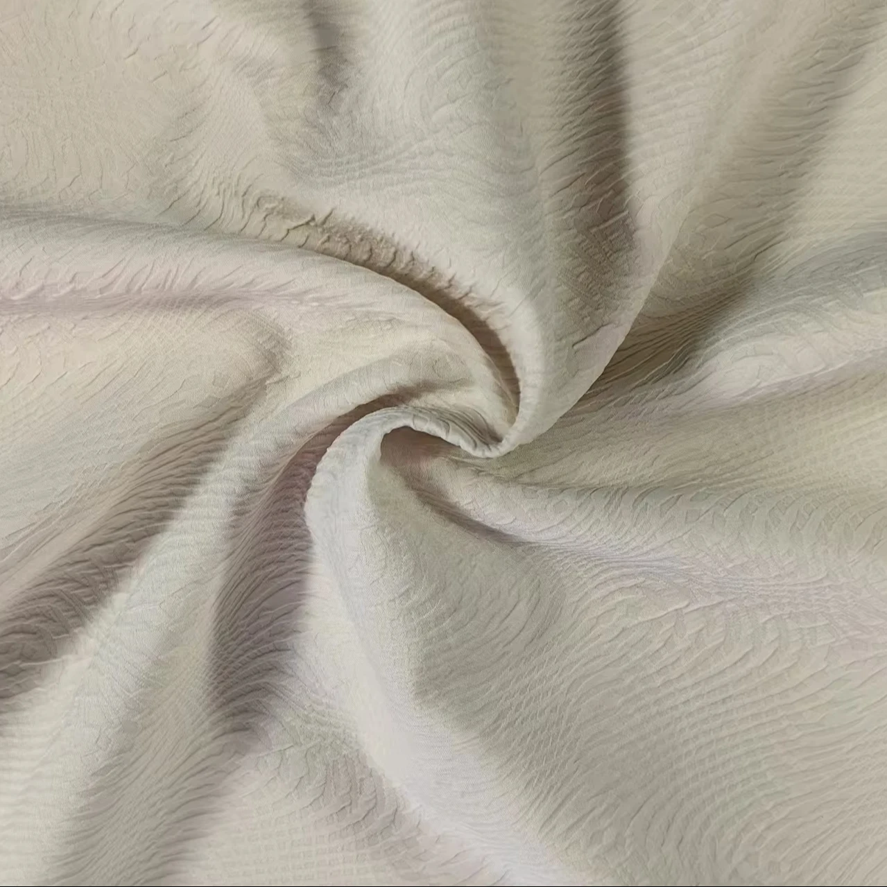 2025 new Guanle crepe jacquard fabric  jacquard fabric  for lady dress