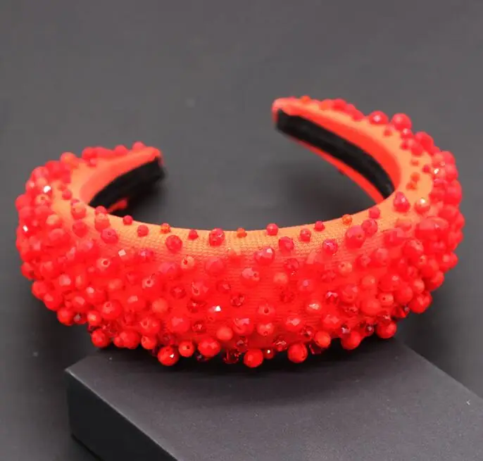 wholesale 2019 newest handmade baroque crystal beaded headband winter padded velvet headband for women party hair accessories