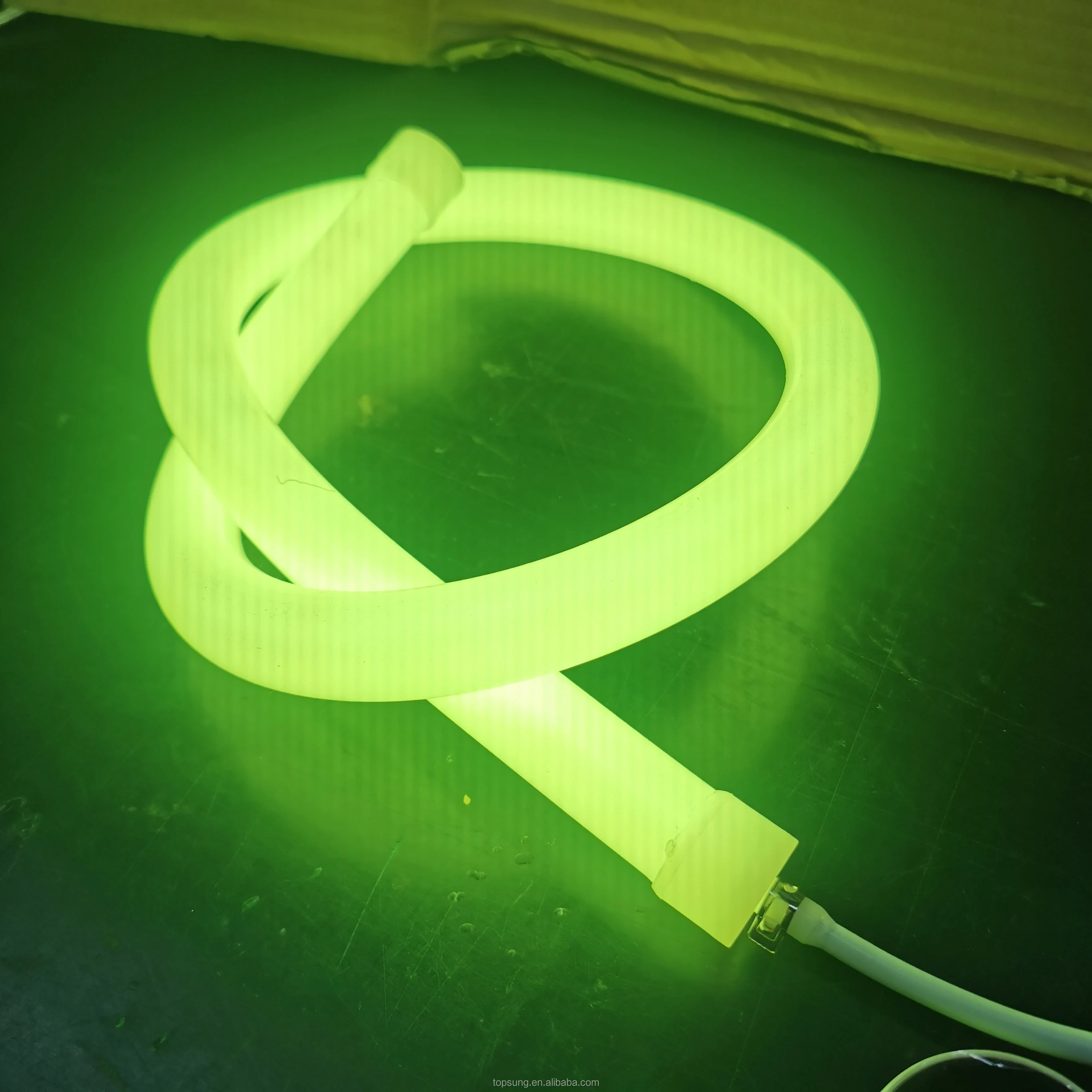 360 градусов силиконовая светодиодная неоновая 24 вольт мягкая трубка rgb Неоновая Гибкая лента освещения