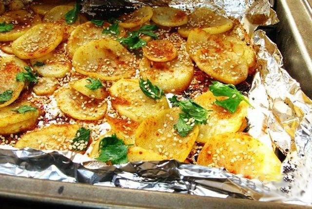 Manufacture 12mic household aluminum tin foil paper roll