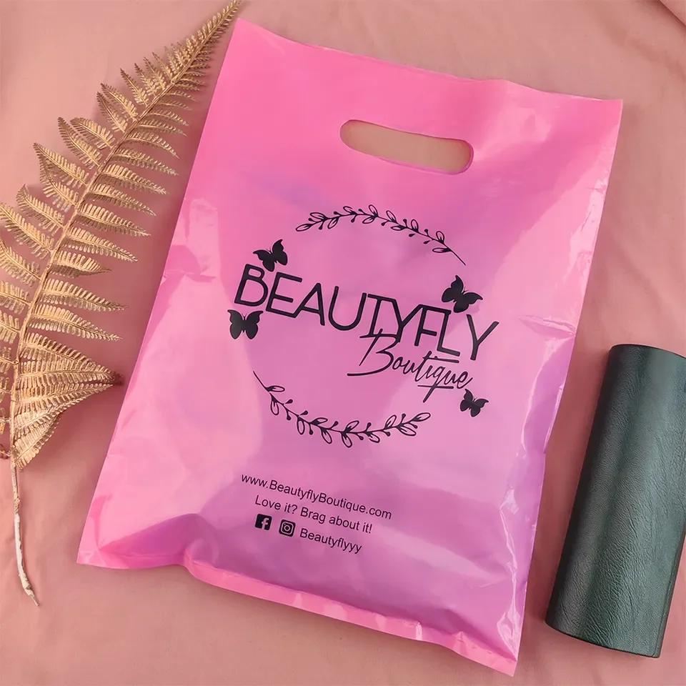 Custom Boutique Retail Packaging Pink Reusable Carry Bag Die Cut Handle Plastic Shopping Bags with Logos