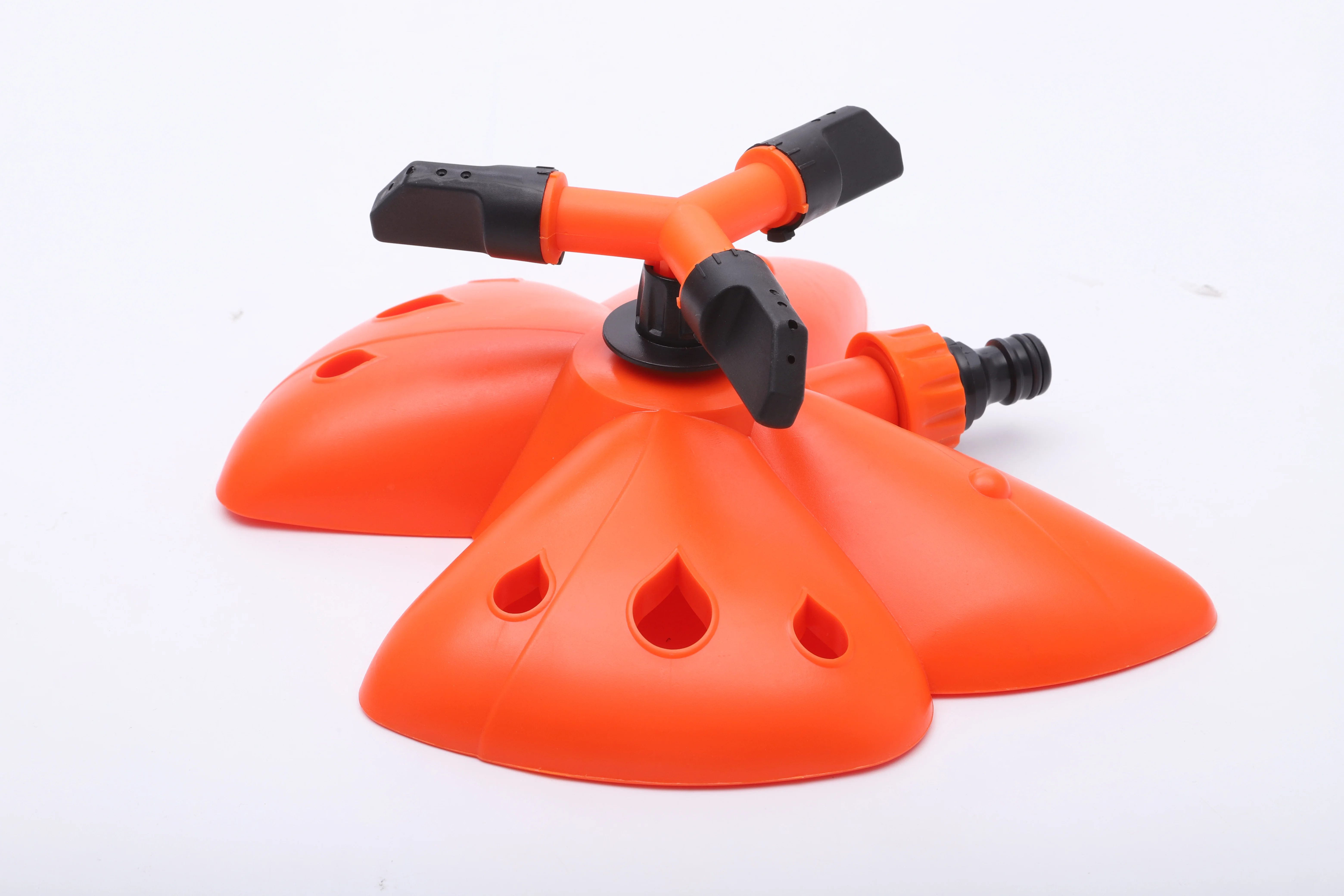 Plastic Three Arm 360 Degrees Rotating Irrigation Water Sprinkler Plastic Three Leaves Water Garden Sprinkler Lawn Sprinkler