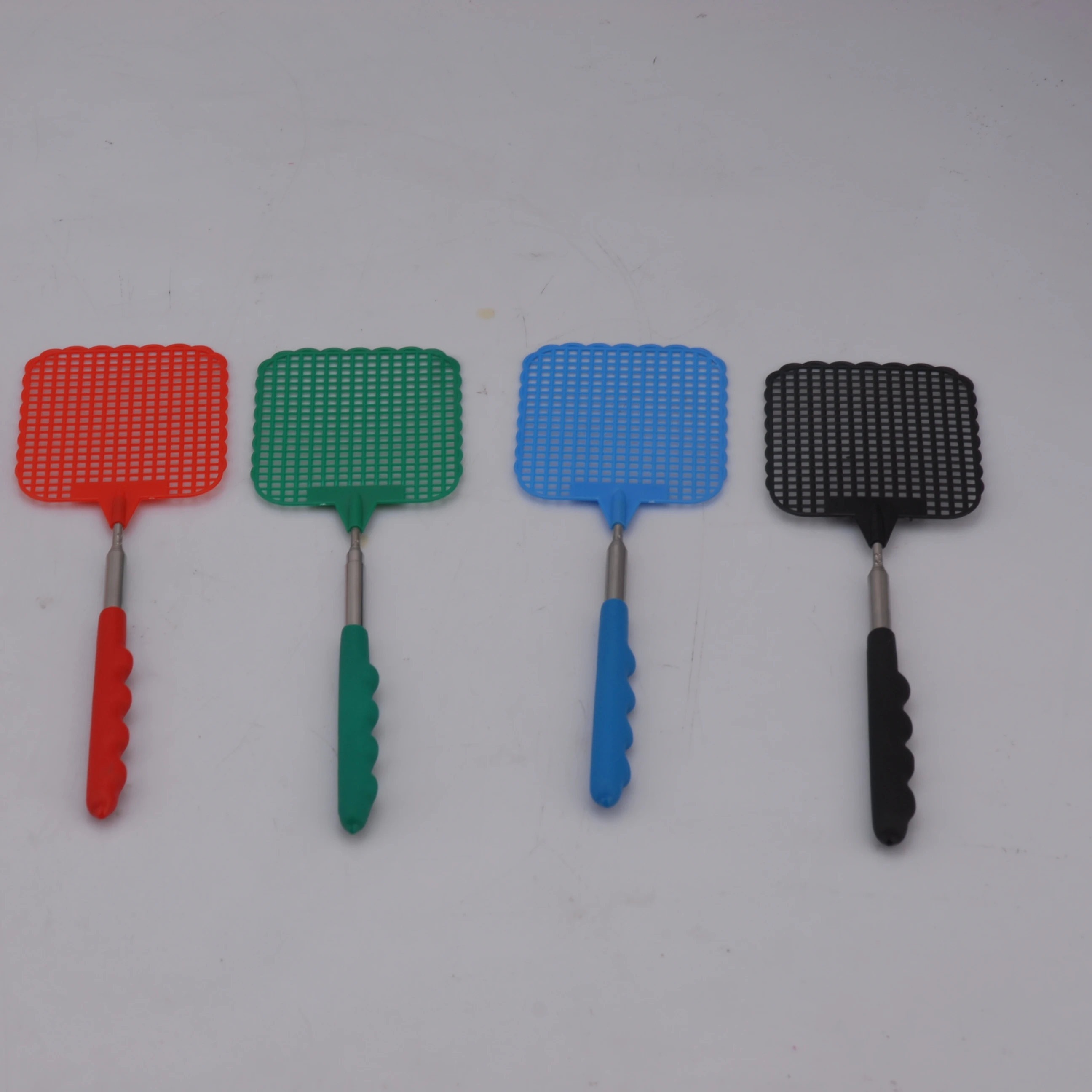 Удлиненная пластиковая телескопическая портативная мухобойка