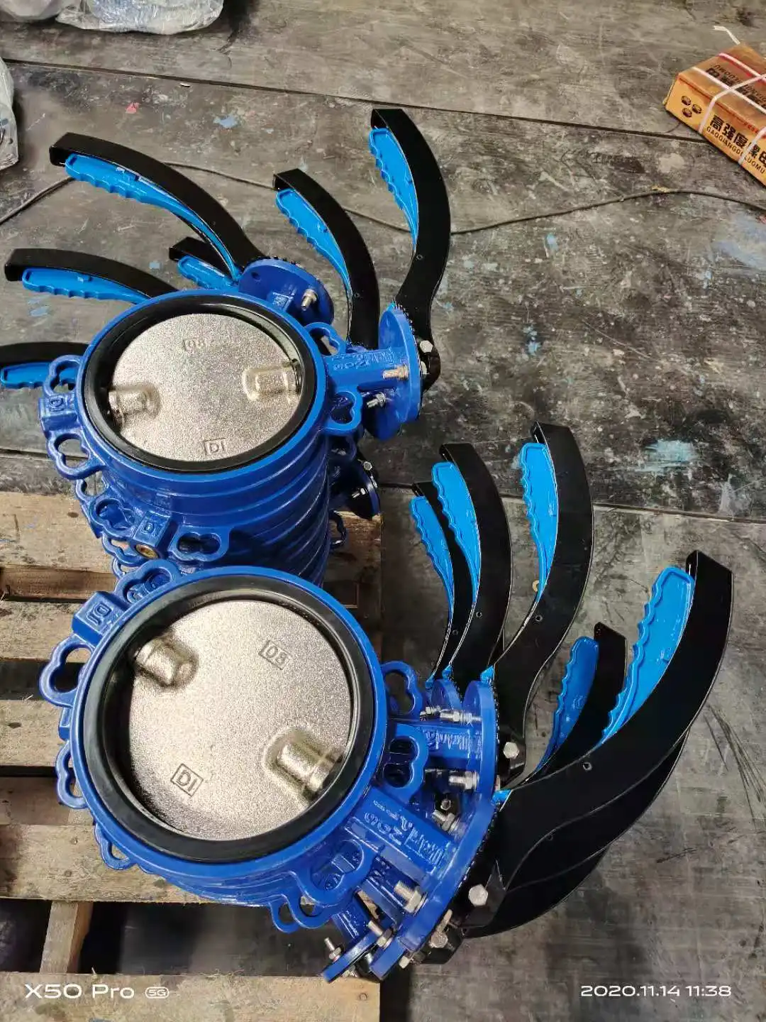 Wholesale Valve Supplier DN100 Hand Lever Rubber Seat Butterfly Valve With Good Price