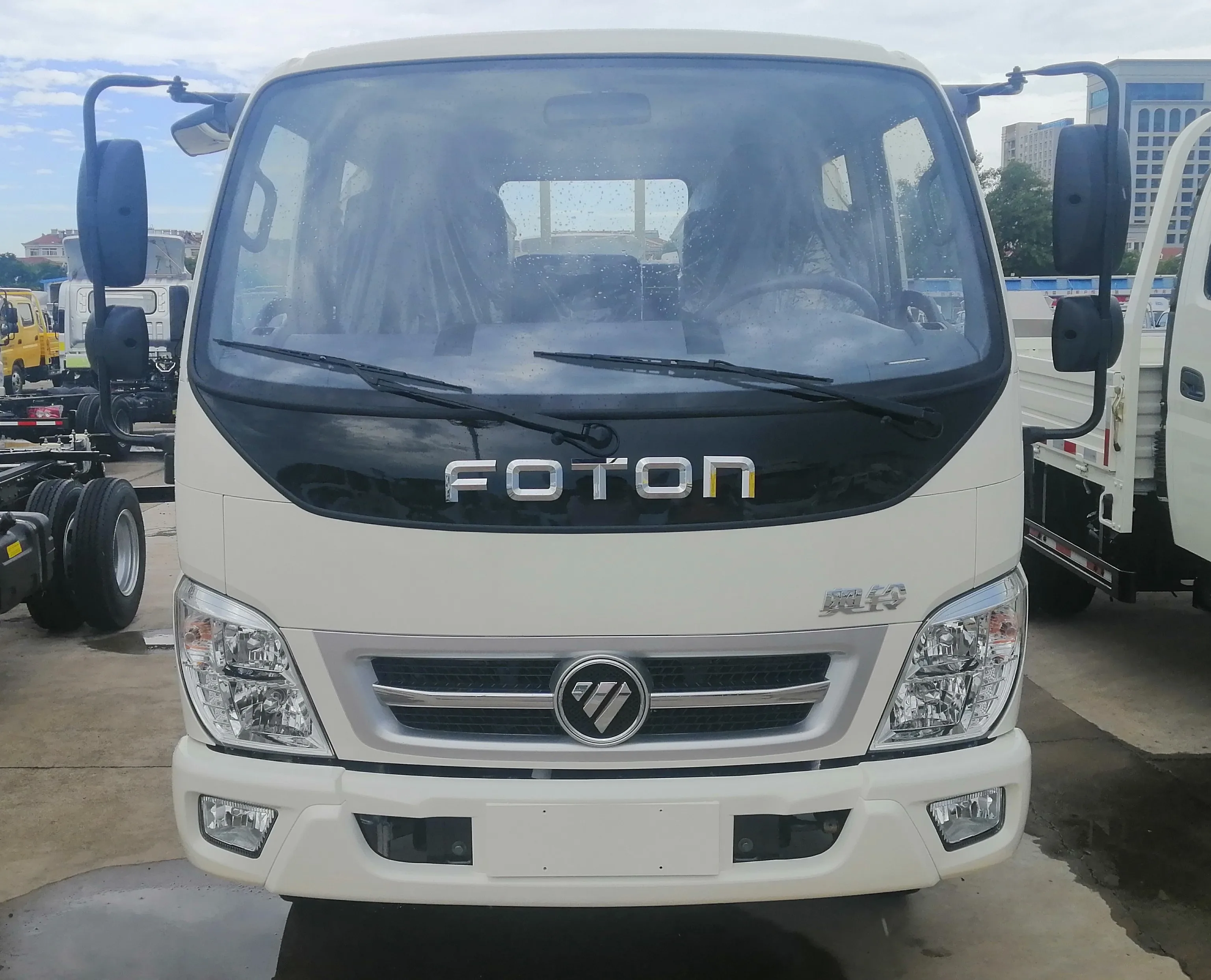 Hot Sale New 4.5Ton Light Diesel Cargo Truck Outdoor Automatic Transmission for Car Transport