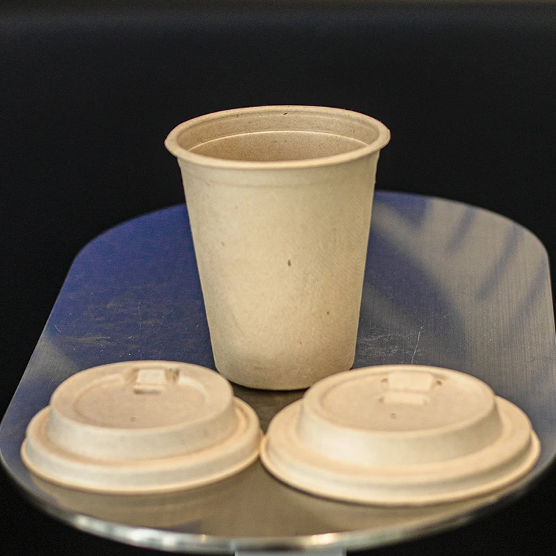 Одноразовые бумажные кофейные чашки с крышкой для горячих напитков 12 унций
