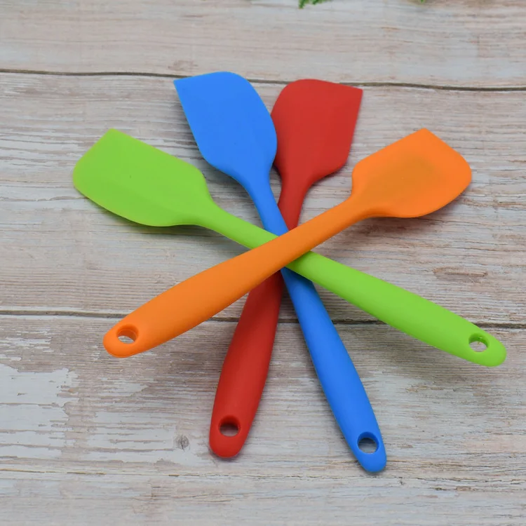 New Design BPA Free Kitchen Scraper, Food Graded Silicone Spatula