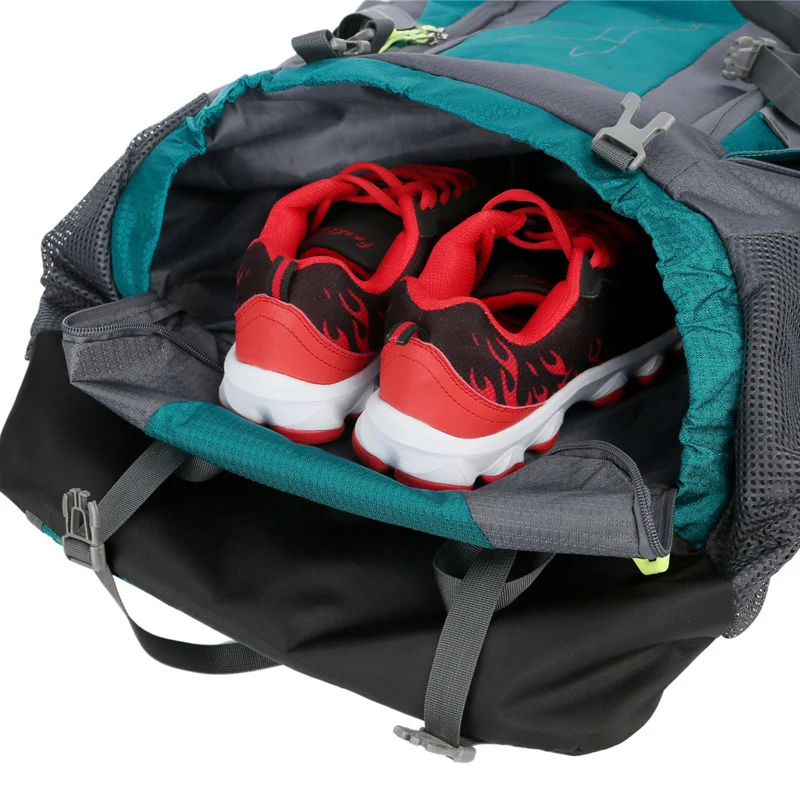 Luxury brand waterproof outdoor hiking backpack large capacity softback lightweight travelling camping backpack hiking