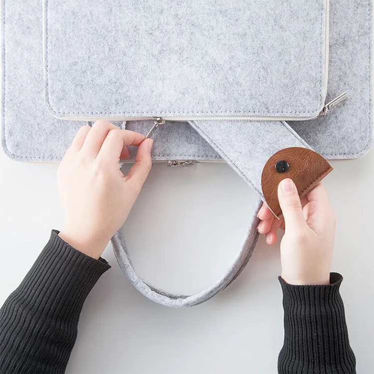 Новый пенал для канцелярских принадлежностей с напечатанным логотипом