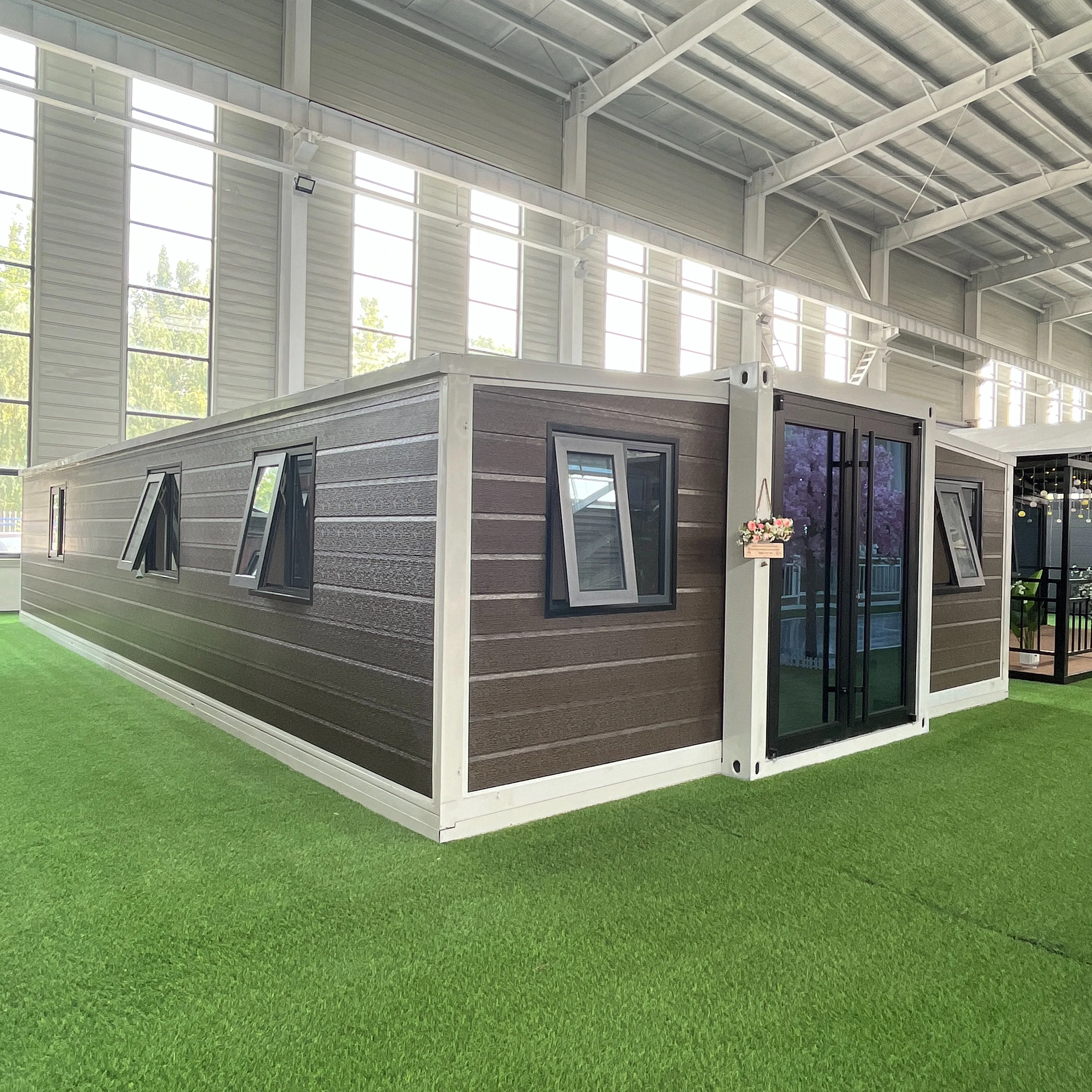 40ft Expandable Container House Ready Made Living Prefabricated Villa With 3 Bedroom Prefab Portable Mobile Tiny Home