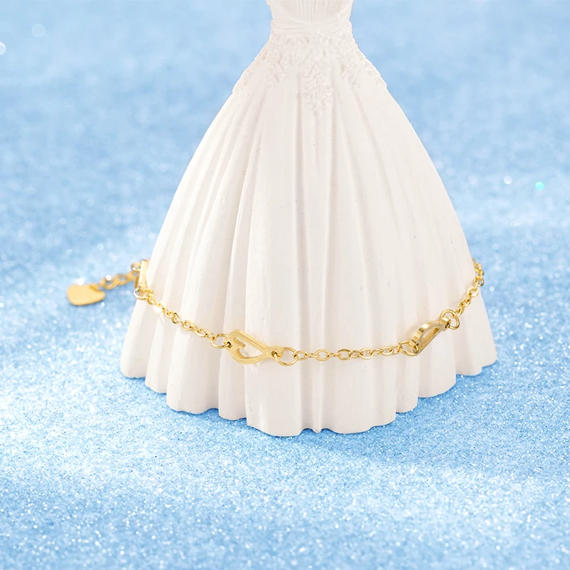 Simple Fashion Gold Plated Stainless steel Thin Chain Hollow Heart Shape Bracelets for Women Girls By Factory