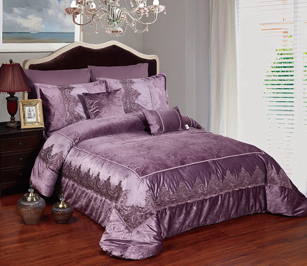 Wholesale Microfiber embroidery quilted velvet emboss fabric king size bedspreads bedspread coverlets