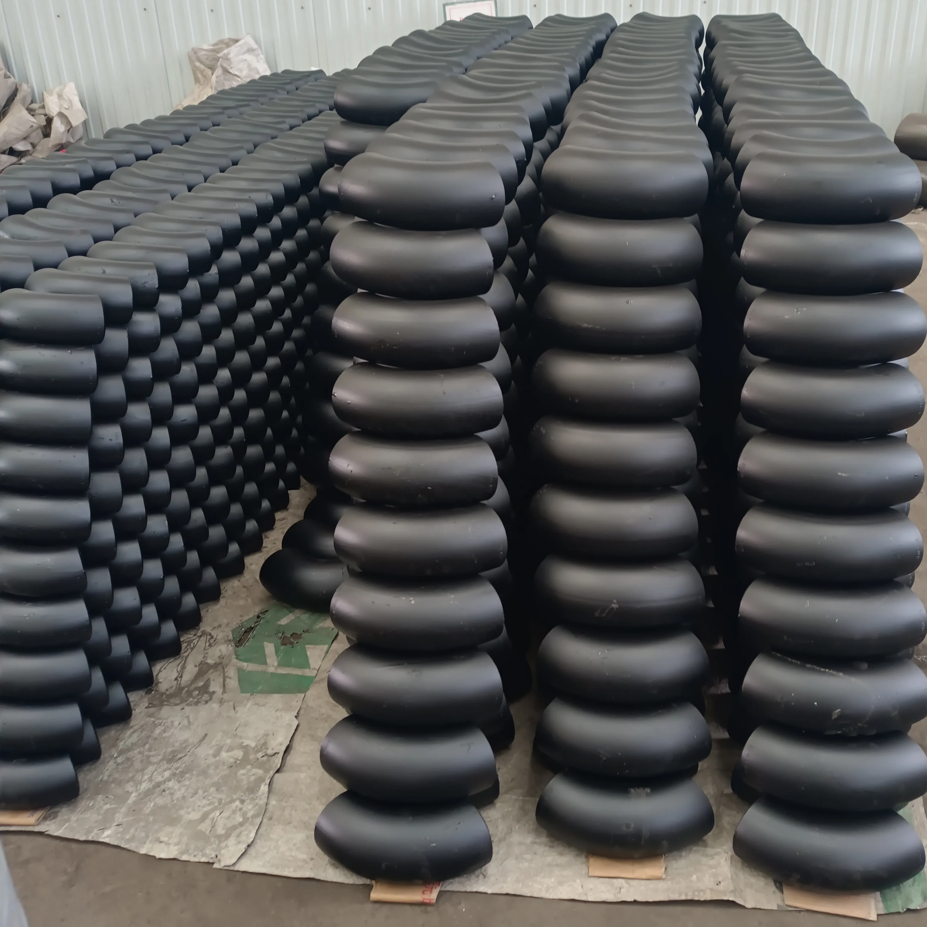 SCH40 90deg Локоть L/R 1.5D ASTM A234 WPB