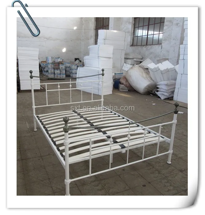 Бытовая Спальня Металлическая мебель современный кованого железа двуспальная кровать