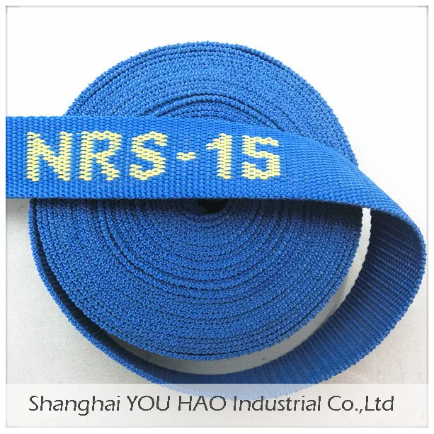 Ремешки для поводка и сумки с вышитым узором