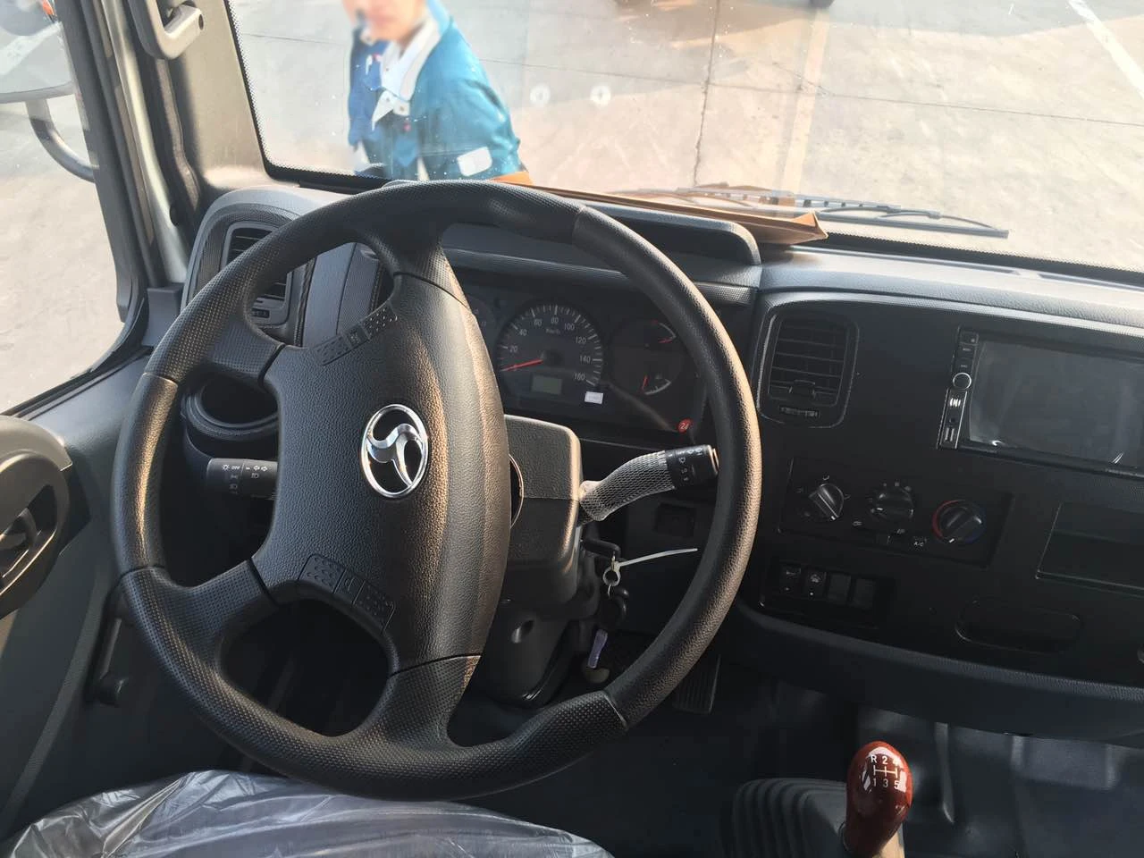 Sinotruk 4x2 10ton cargo tipper large light dump truck for sale