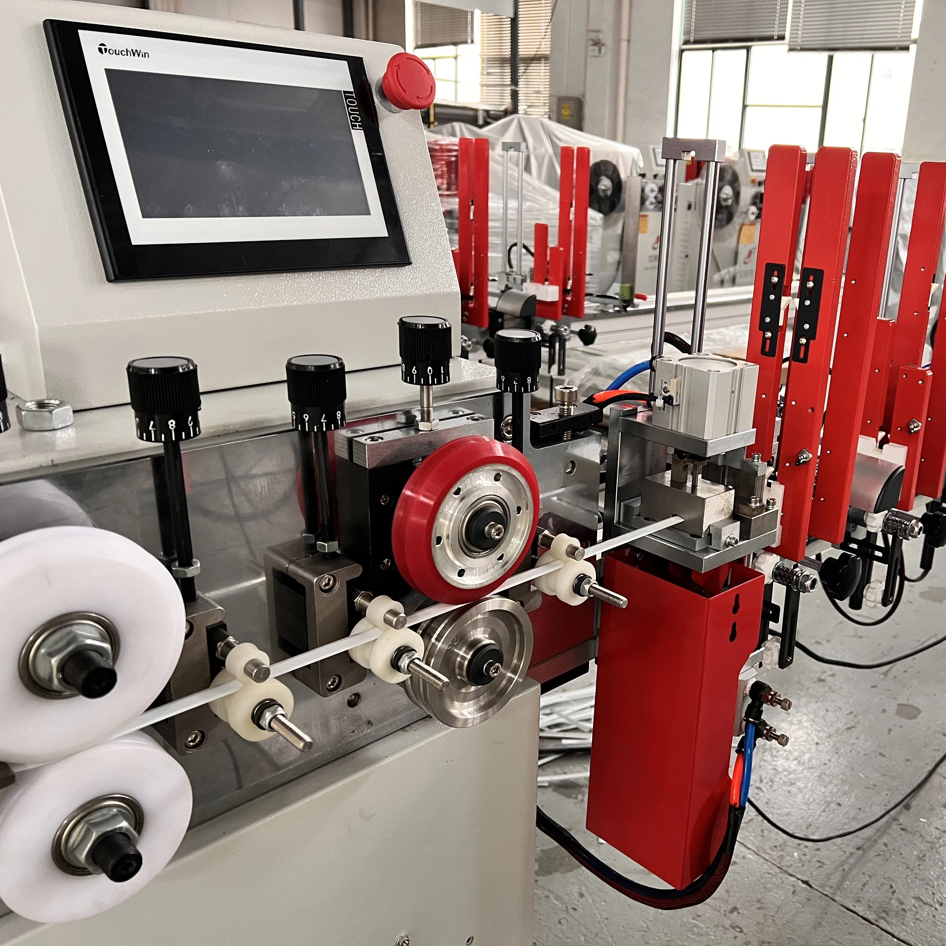 New Arrival machine Fully-automatic L shape Venetian blinds machine