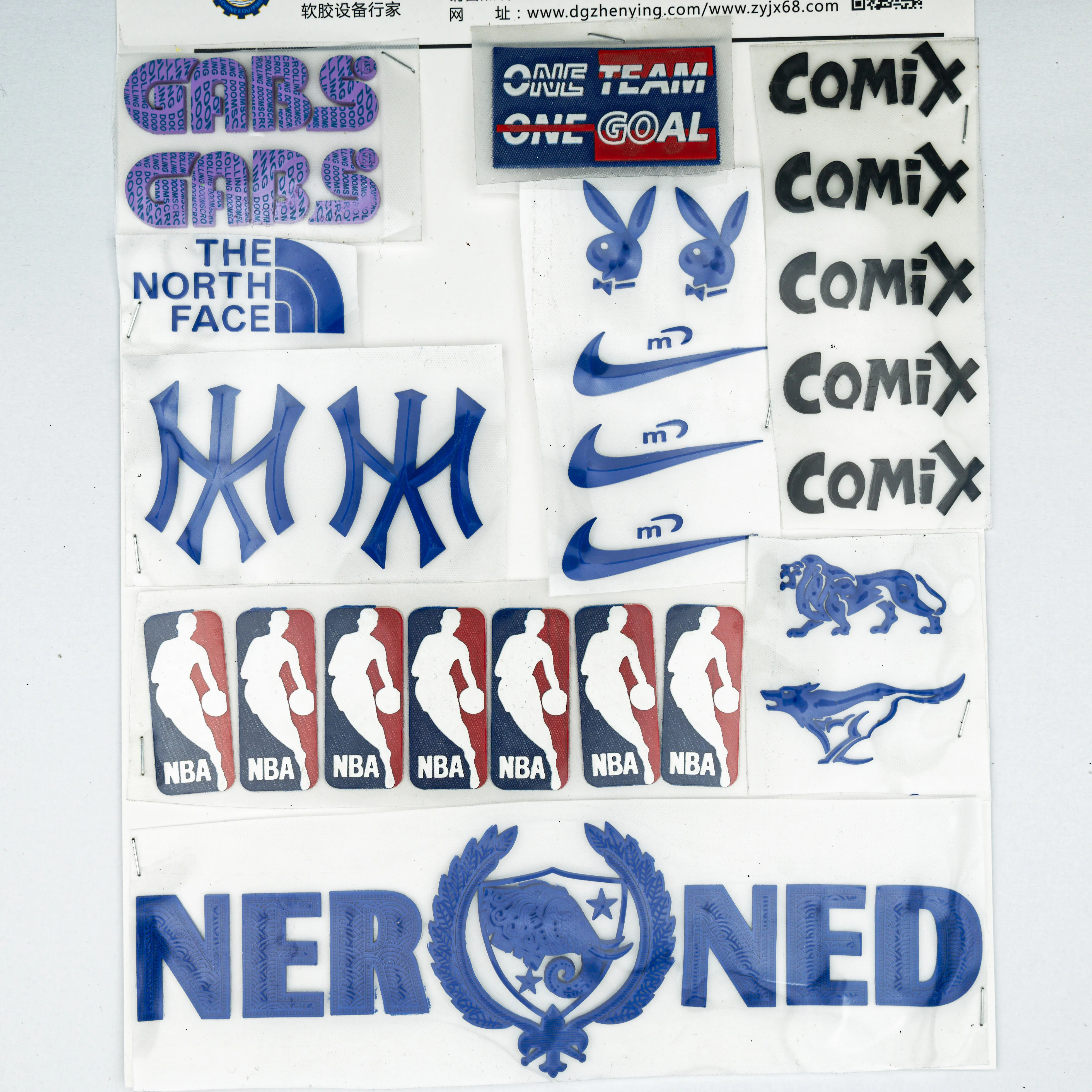 Vacuum plate vulcanizing machine for silicone logo clothing fabric three-dimensional labels