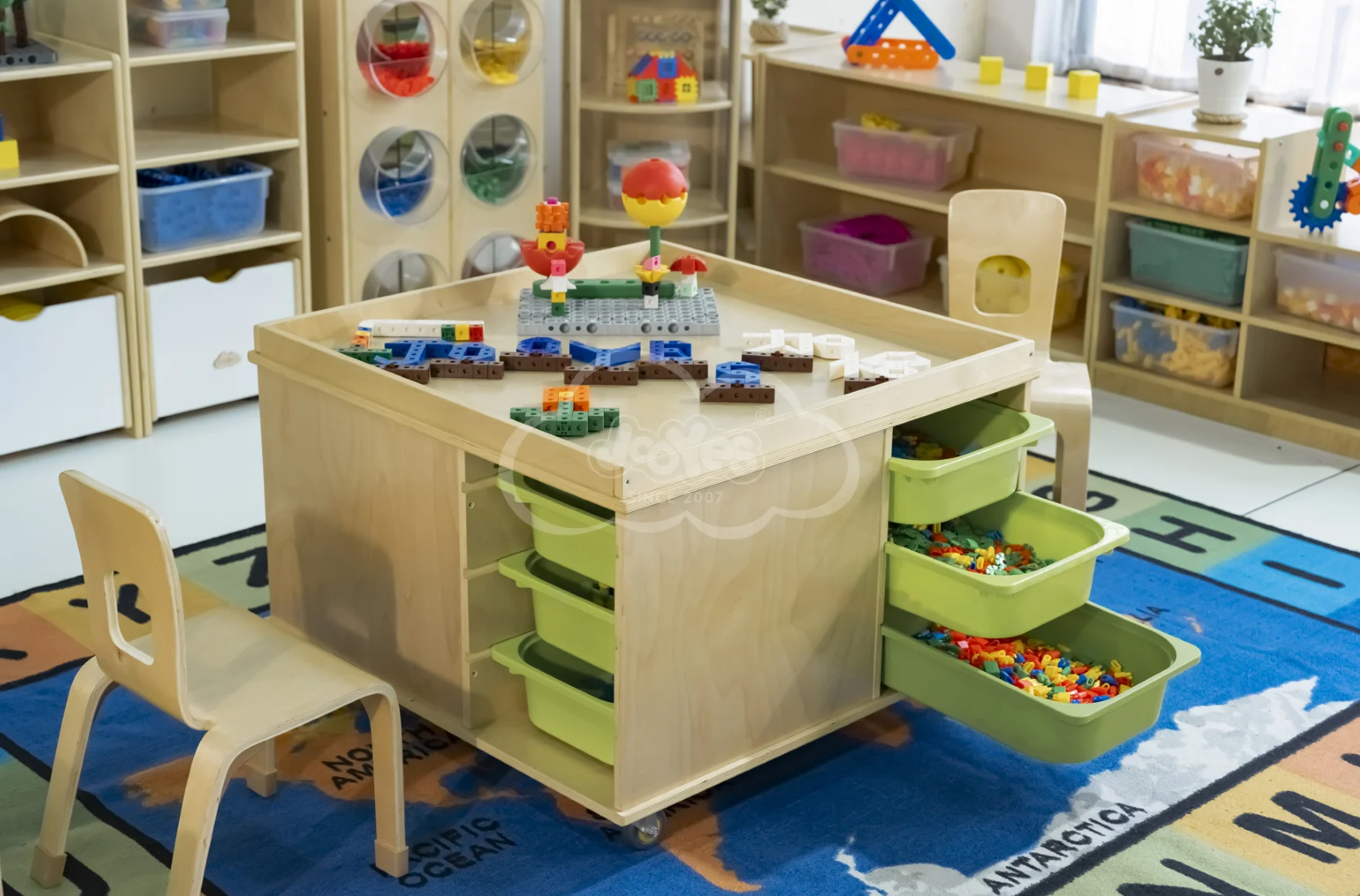 Hotselling kindergarten children multifunctional building blocks kids play storage lego table for kids