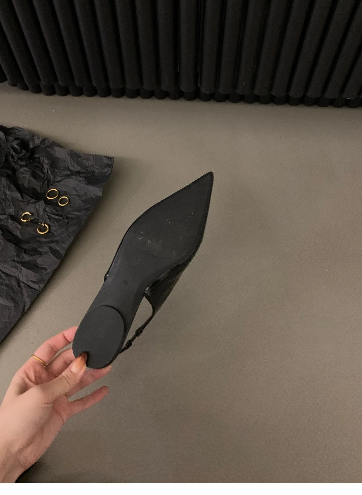 QuiteS French Flat Black Sandals Ladies Sandals New Design Latest Spring Pointy Rhinestone Temperament Single Shoes