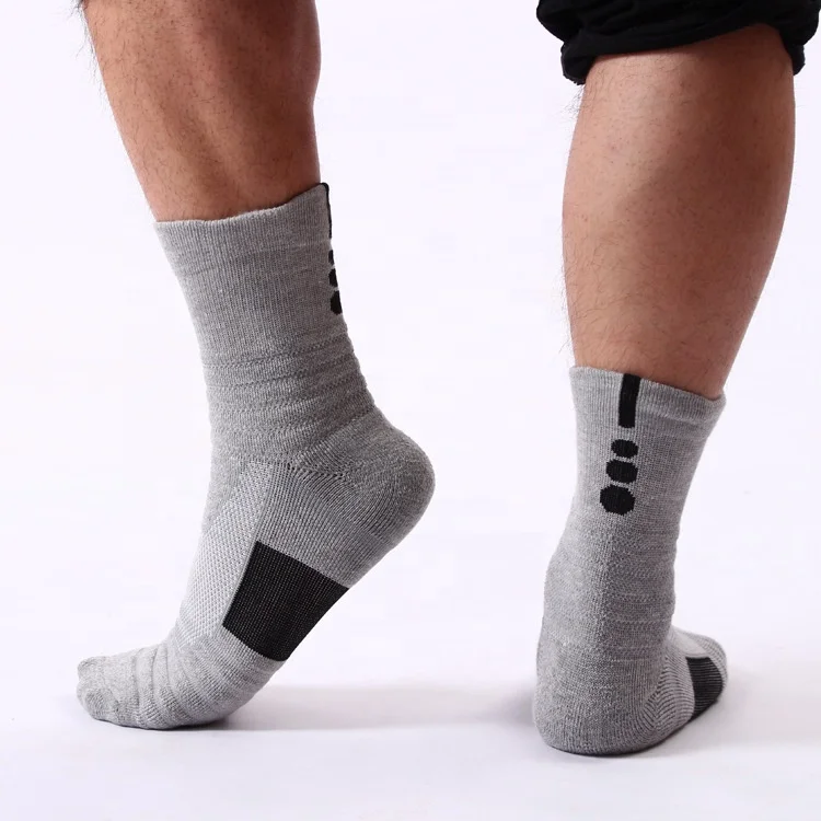 High Quality Outdoor Sports Basketball Socks Men Cycling Socks Cotton Towel Running Socks