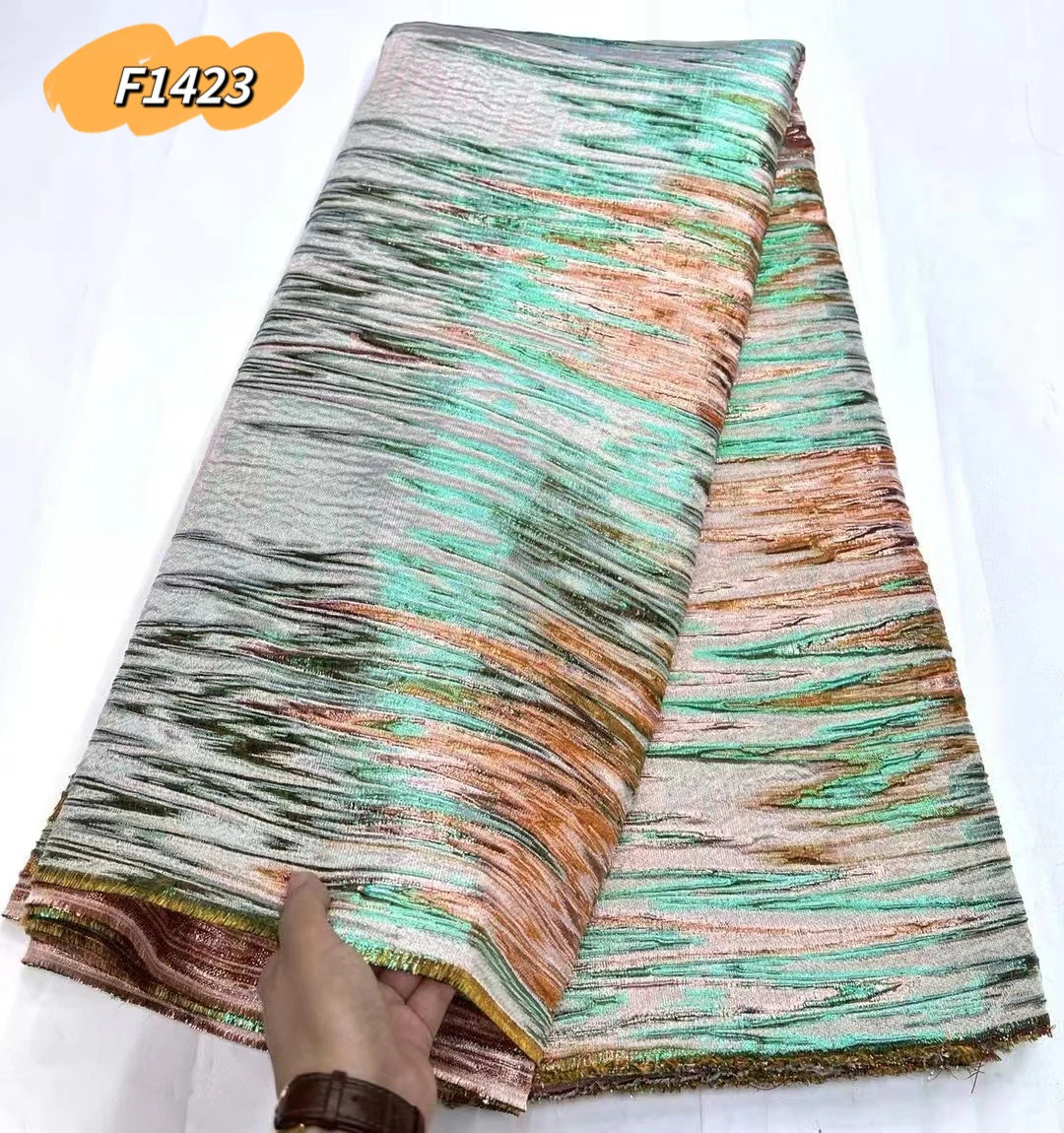2024 Floral Design Textiles 100% Polyester Metallic Woven Brocade Satin Jacquard Fabric For dress