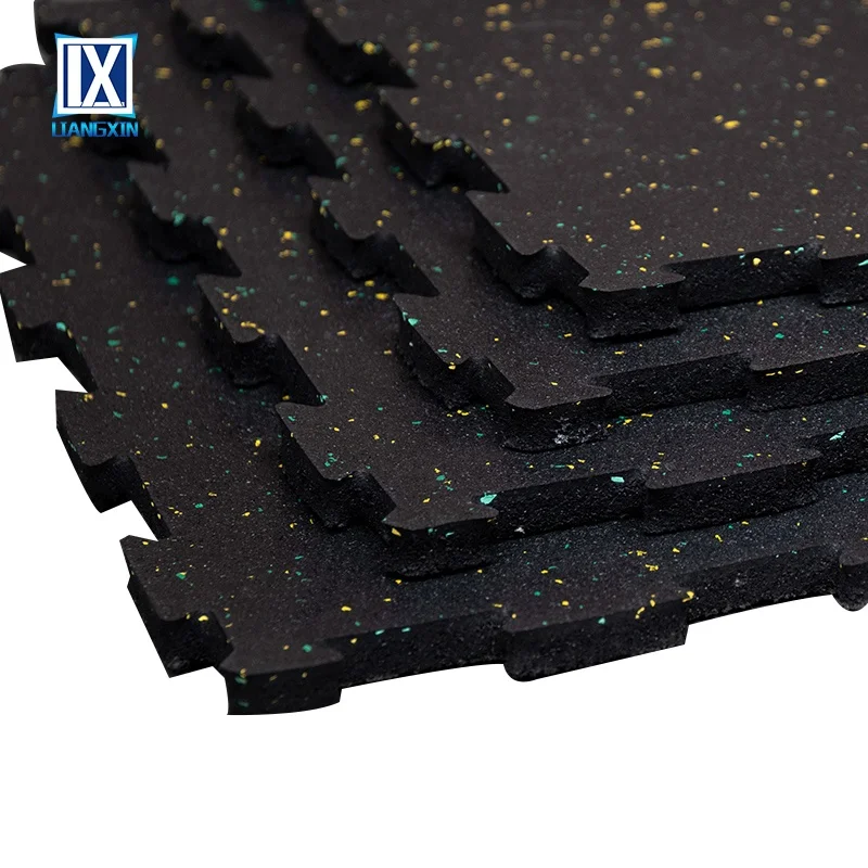 Noise insulating Rubber flooring tiles for gym fitness with slips connector protective Sport rubber flooring rolls