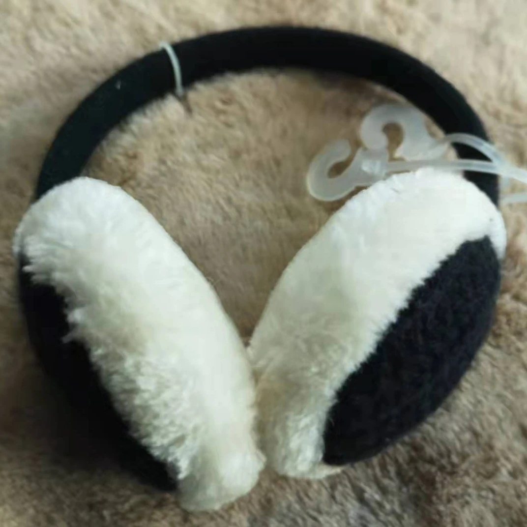 Manufacturer made  baby adult wool scarf with cute plush pattern and ears protection earmuffs anti-freezing and keeping warm