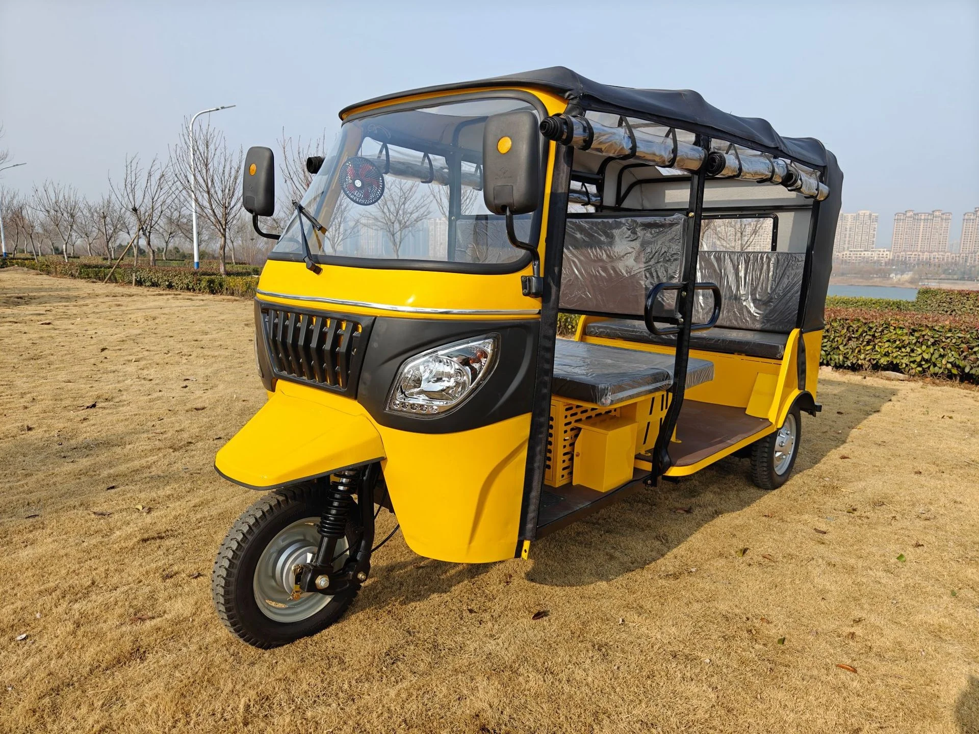 200CC Китай заводская цена моторизованный bajaj tuk дешевые бензиновые авто рикша для продажи