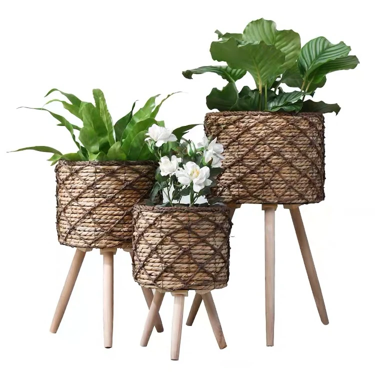 set three Hot Sales  Straw Woven Flower Pot on Wooden Standing Legs Flower  Balcony Decoration Straw Storage Basket