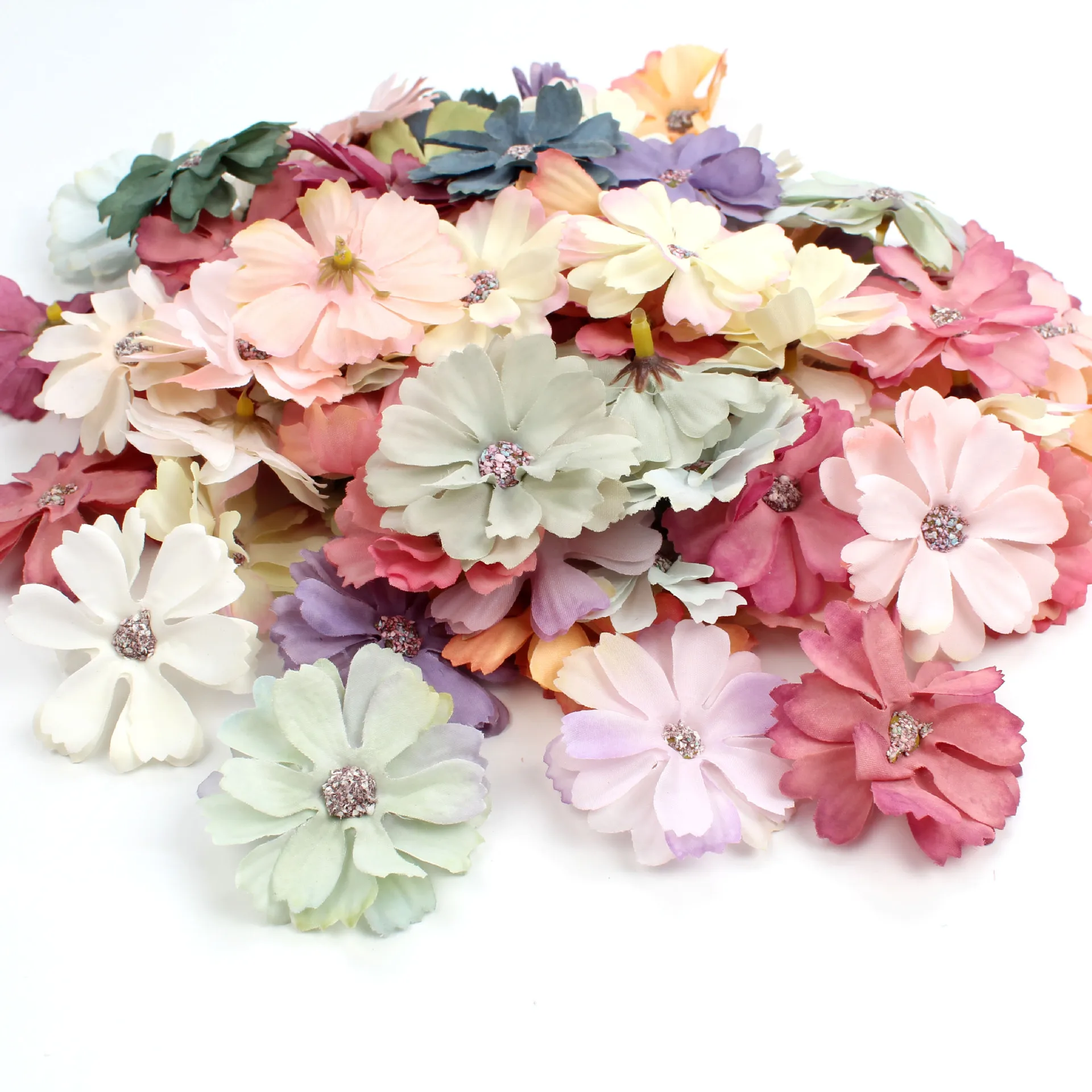 Hot sale 5cm pressed flowers daisy  head mini silk simulation flower decoration home wedding decoration DIY wreath headgear hair
