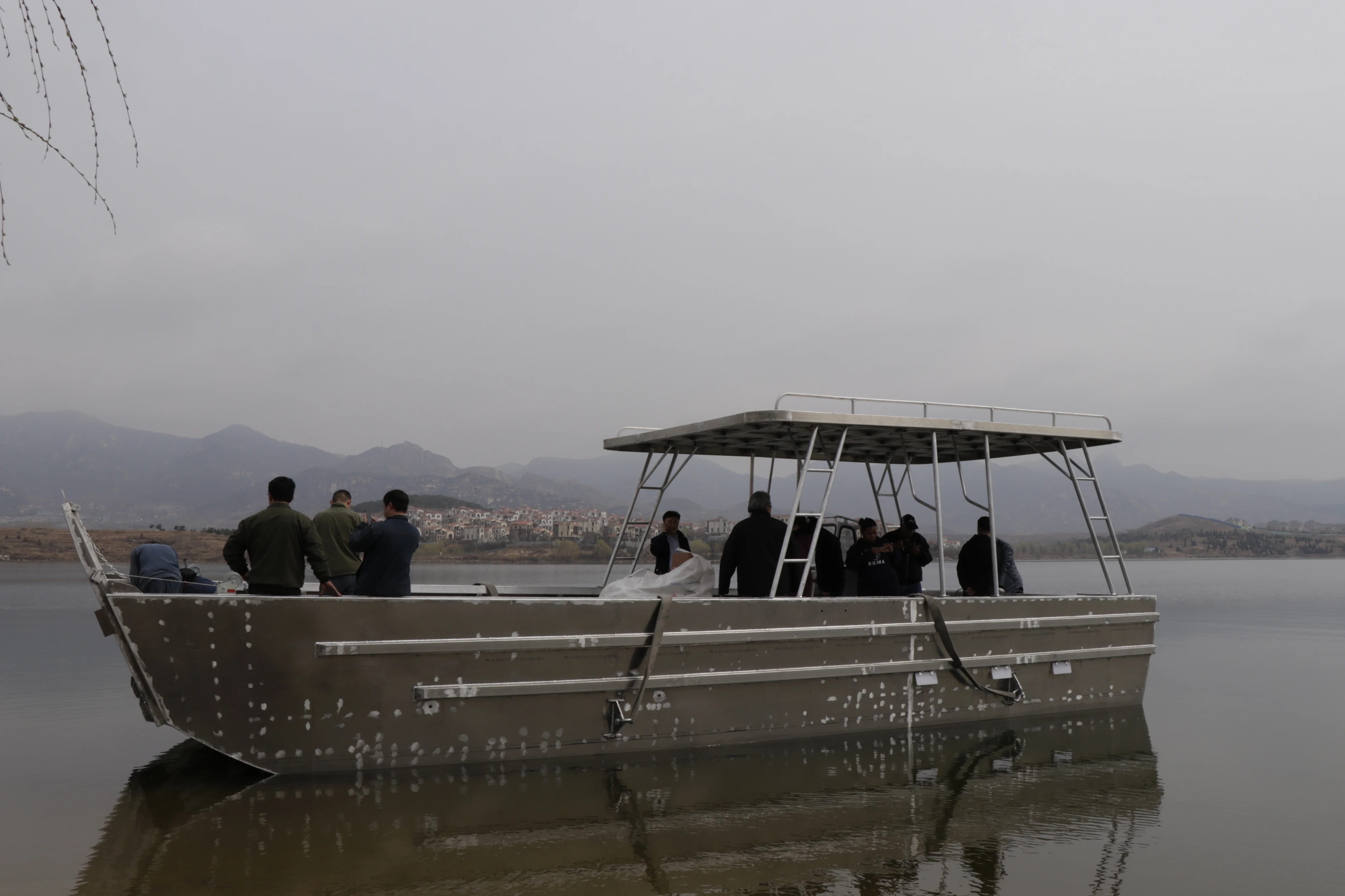 32ft landing craft aluminum boat as ferry or barge for transporting passenger