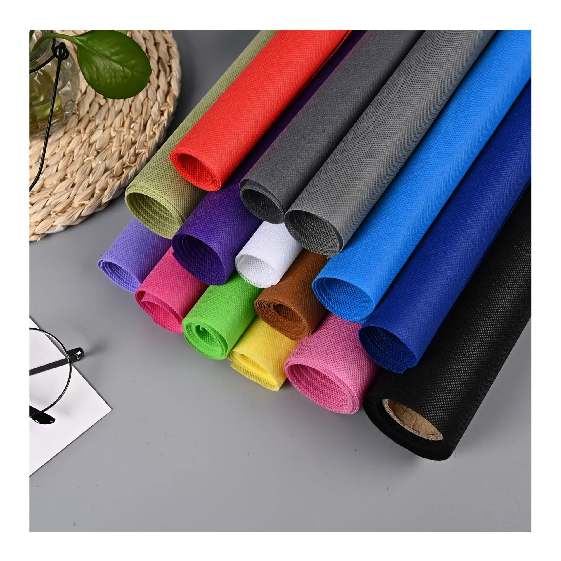 disposable nonwoven kitchen ware non woven fabric for anti-oil fume apron