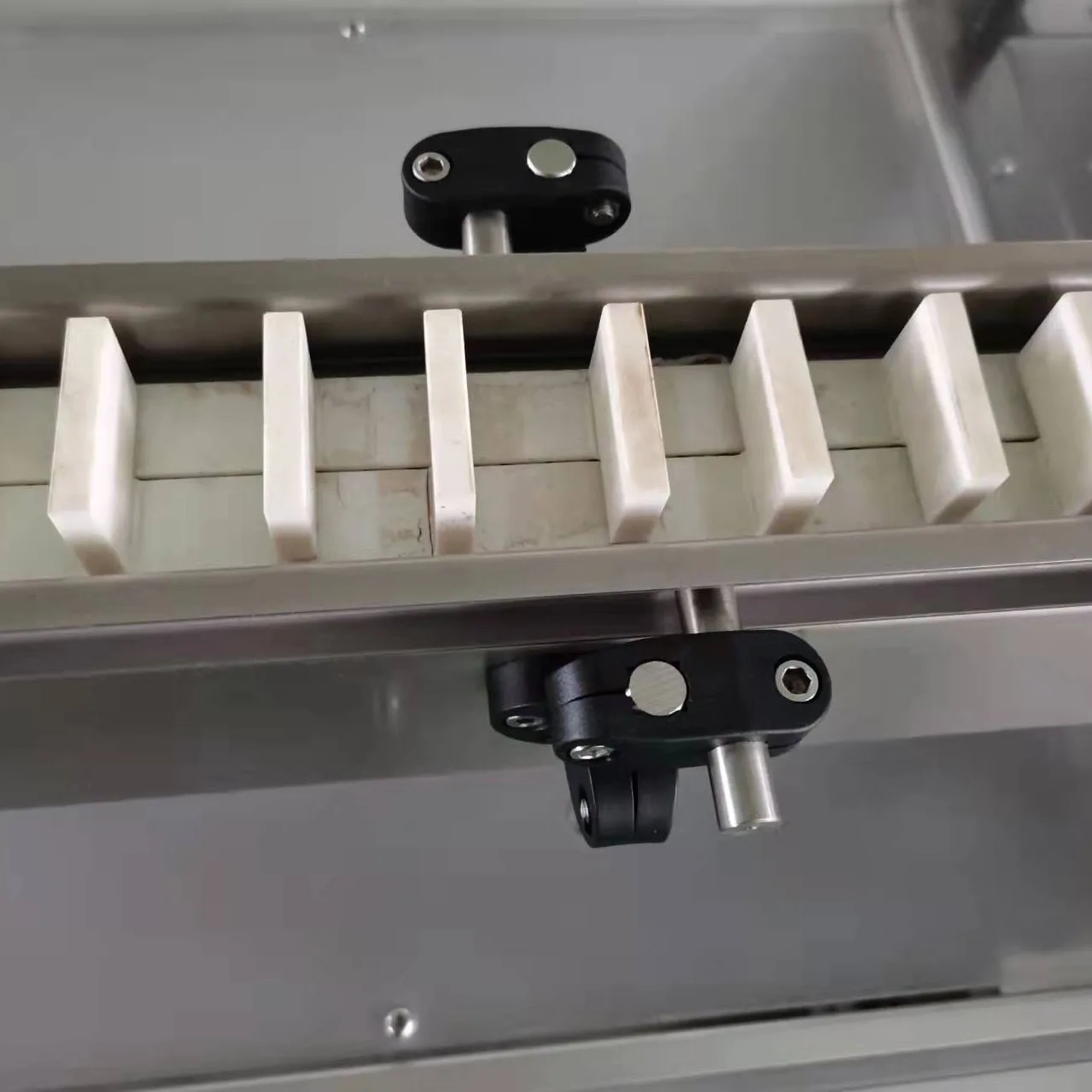 Medical  Small Bulb Lamp Soap  Blister Pencil Ampule Tray  Tube Blister  Board Cartoning  Machine Manufacturer